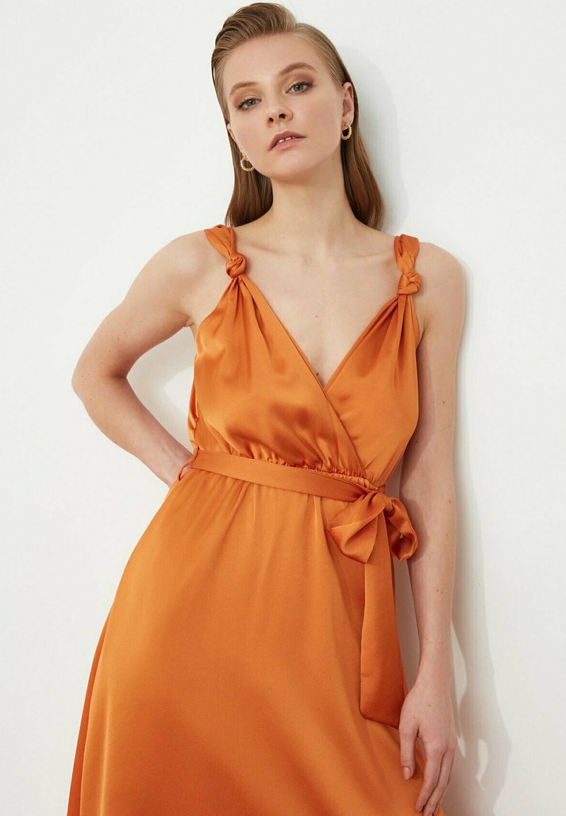 Damen Freizeitkleider | Trendyol Freizeitkleid orange - AE84000 Damen Freizeitkleider | Trendyol Freizeitkleid orange - AE84000