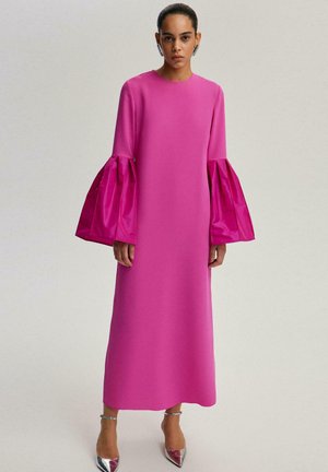 Touché Privé SLEEVE DETAILED - Maksimekko - fuchsia