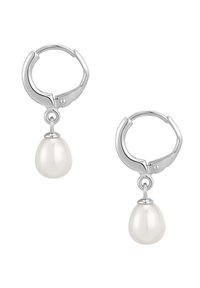 Orecchini a cerchio in argento con design a gancio, caratterizzati da una goccia distaccabile in perla d'acqua dolce a forma di pera. Finitura liscia e texture lucida.