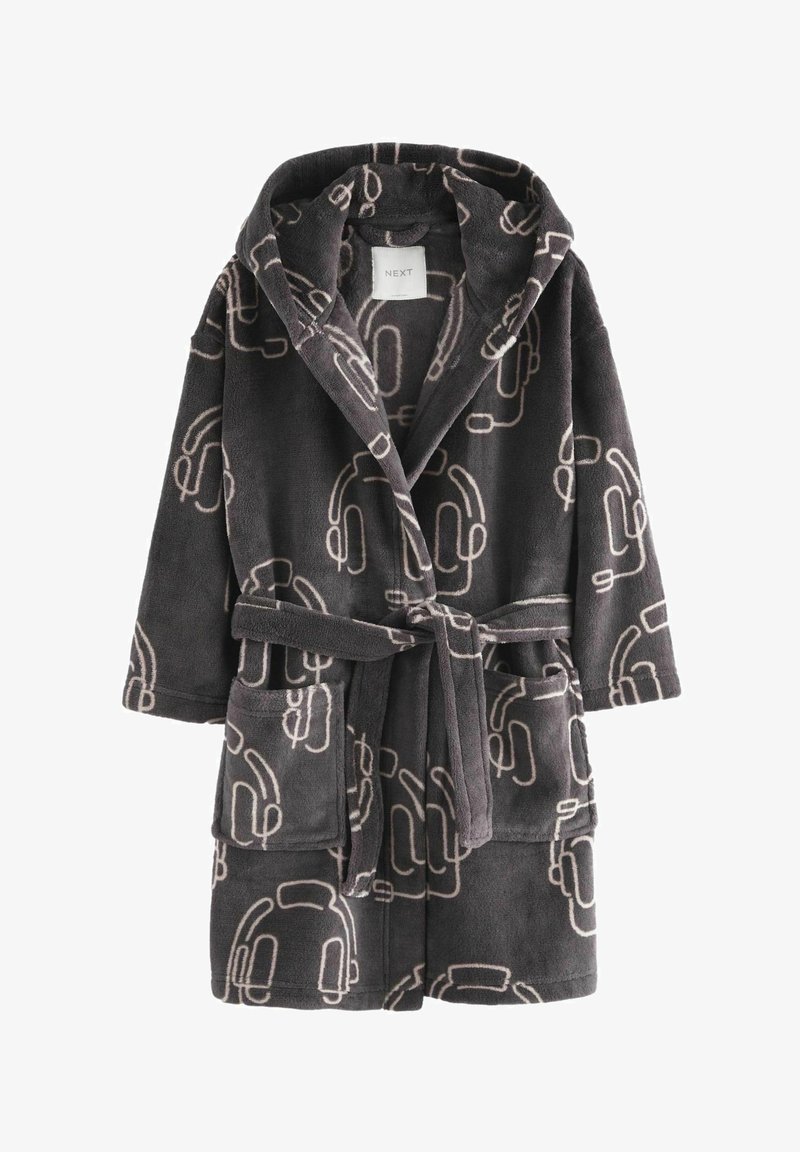 Grau flauschiger Bademantel mit Kapuze, Bindegürtel und großem Kopfhörermuster in Hellgrau. Zwei vordere Taschen sichtbar. Weiche Textur.