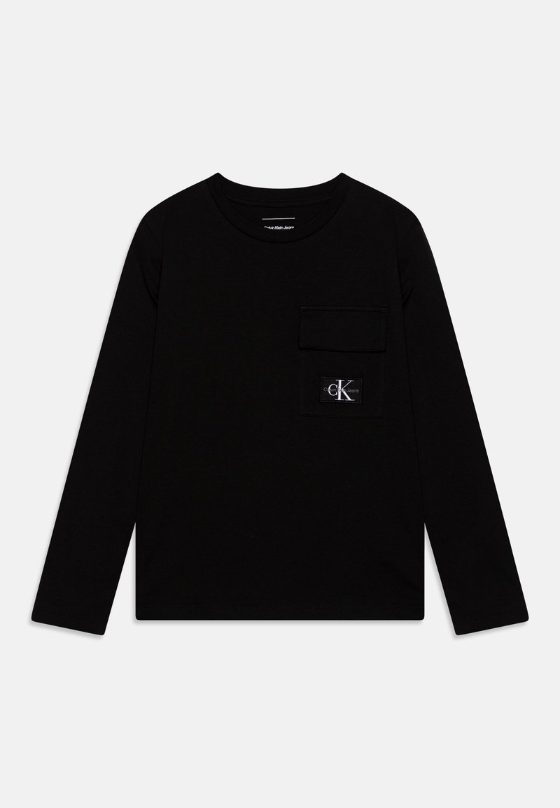 Black long-sleeve T-shirt made of cotton, featuring a front pocket with a logo patch. Crew neck and relaxed fit with smooth texture.