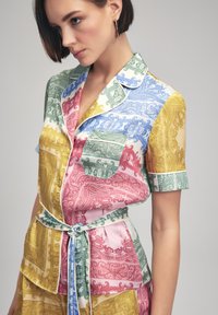 adL ALLISON - Overhemdblouse - printed red