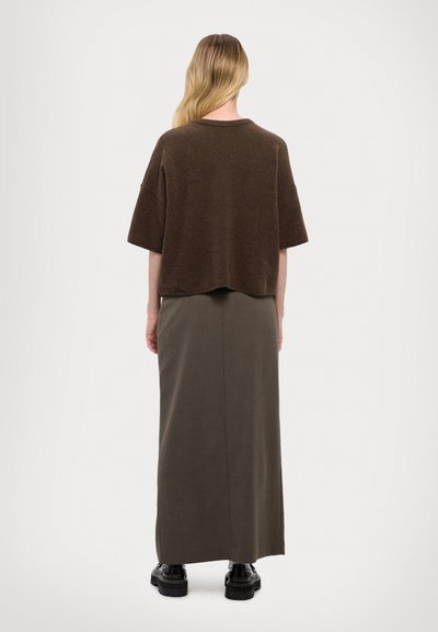 Filippa K TEE - Stickad tröja - driftwood