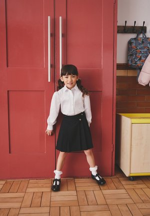 Clarks, REGULAR FIT - PINTUCK LONG SLEEVE SCHOOL SHIRTS 2 PACK . - Paitapusero - white