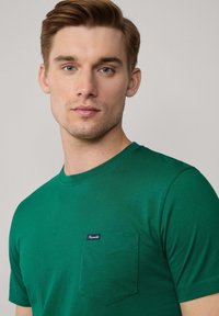 Façonnable INDEMODABLE - T-shirt basic - apple green