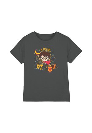 Dark gray t-shirt with a cartoon Harry Potter flying on a broomstick, a golden snitch, and Gryffindor shield with "Quidditch" text.