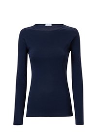 Maglia a maniche lunghe di colore blu navy realizzata in tessuto liscio. Presenta un colletto girocollo e un design aderente, adatta per essere stratificata o per un look informale.