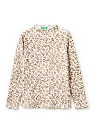 Top a maniche lunghe realizzato in tessuto a coste, con una base crema e una stampa leopardata marrone, e un collo rotondo.