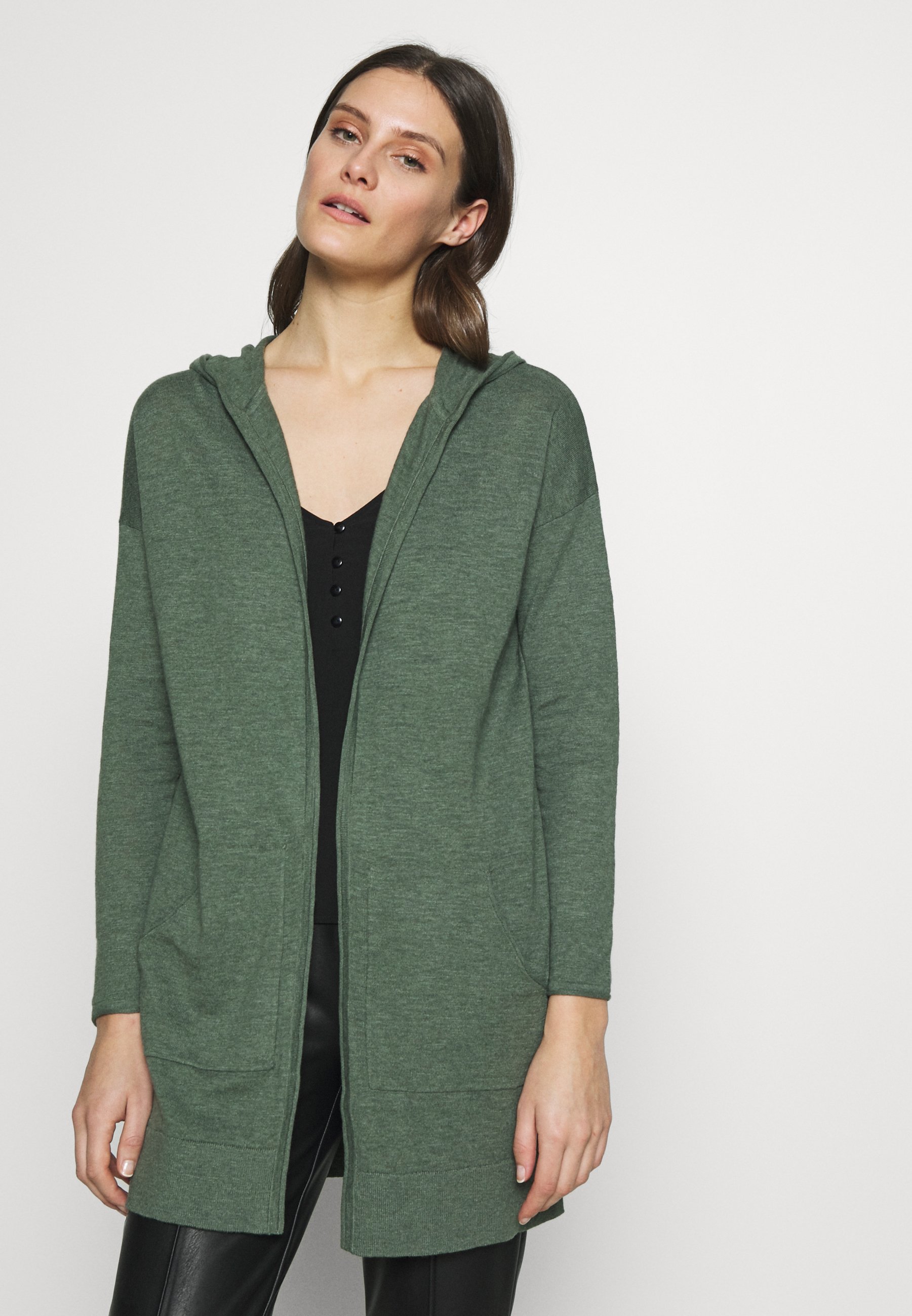edc by Esprit HOOD Cardigan khaki green Zalando.no edc by Esprit Hoodie navy Zalando.no