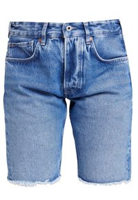 Ljusblå denimshorts med rak skärning, fransad nederkant och subtil blekning. Har två framfickor och metallknäppning.