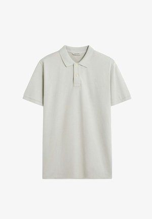 Lichtgrijze polo shirt van een zachte, gestructureerde stof. Korte mouwen, een klassieke kraag en een detail met drie knopen.