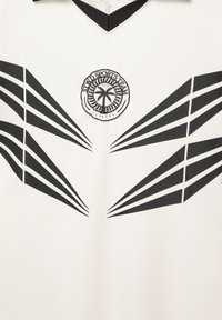 Thumbnail Image 7