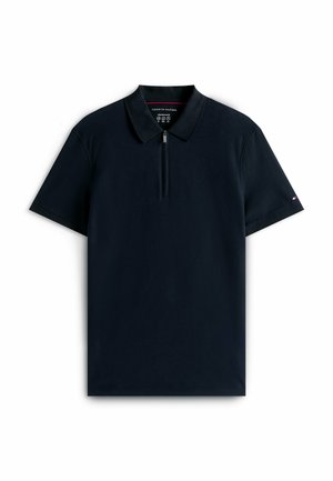 Polo shirt navy con colletto a zip, maniche corte e un piccolo logo decorativo sulla manica. Realizzato in un tessuto liscio e traspirante.