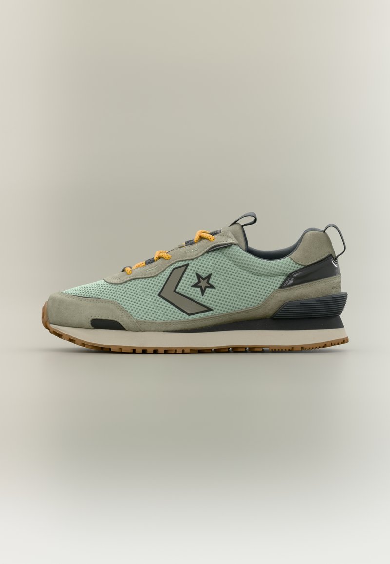 Converse OMEGA TRAINER SE UNISEX - Sneakers basse - light field surplus ...