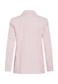 Blazer rose clair ajusté avec col cranté, manches longues et texture lisse. Présente une couture dorsale nette et un design minimaliste.