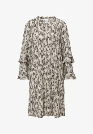 Robe imprimé serpent marron et crème avec un col rond, un détail œillet, et des manches à volants, confectionnée dans un tissu léger.