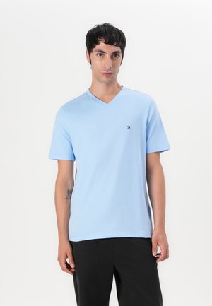 ESSENTIAL V NECK - Basic T-shirt - vessel blue