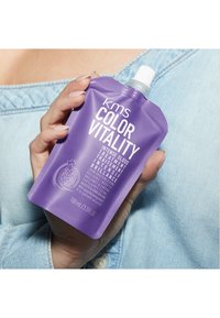 KMS CV INT GLOSS TREAT - Maschera per capelli