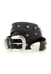 Cintura in pelle nera con borchie argentate e una fibbia in metallo argentato. Presenta un'estremità arrotondata e rivetti decorativi lungo la striscia.