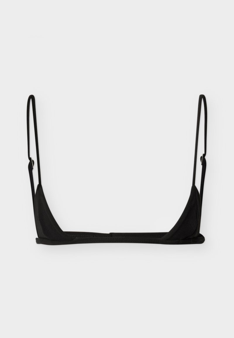 Bralette noire au design minimaliste, avec des bretelles fines et un tissu lisse. Bonnets triangulaires et finition mate subtile.