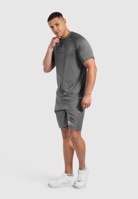 Smilodox POWERFIT TRIPLE PERFORMANCE - Shorts - anthrazit