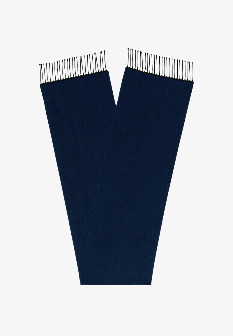 Granatowy szalik z miękkiego materiału, z fakturowanymi czarnymi frędzlami na brzegach. Płaski, wydłużony kształt umożliwiający różnorodne stylizacje.