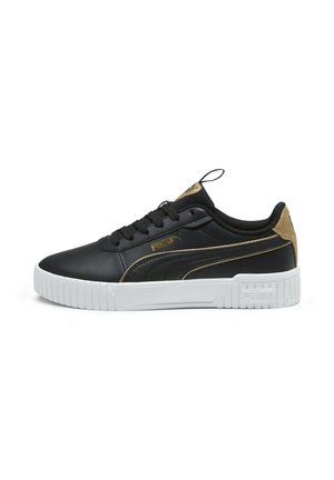 Schwarzer Puma-Sneaker mit goldenen Akzenten, weißer dicker Sohle, Schnürdesign und Markenlogo an der Seite und Ferse.