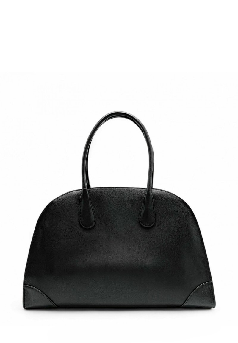 Sac à main en cuir noir avec un dessus arrondi et double anses, présentant des coins renforcés sur un fond blanc propre.