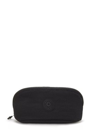 Estuche de lápices negro con forma redondeada, fabricado en tejido texturizado, con cierre de cremallera y detalle de logo en relieve. Diseño compacto adecuado para almacenar material de oficina.