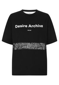 Love Slogan T-Shirt - Buy Fashion Wholesale in The UK