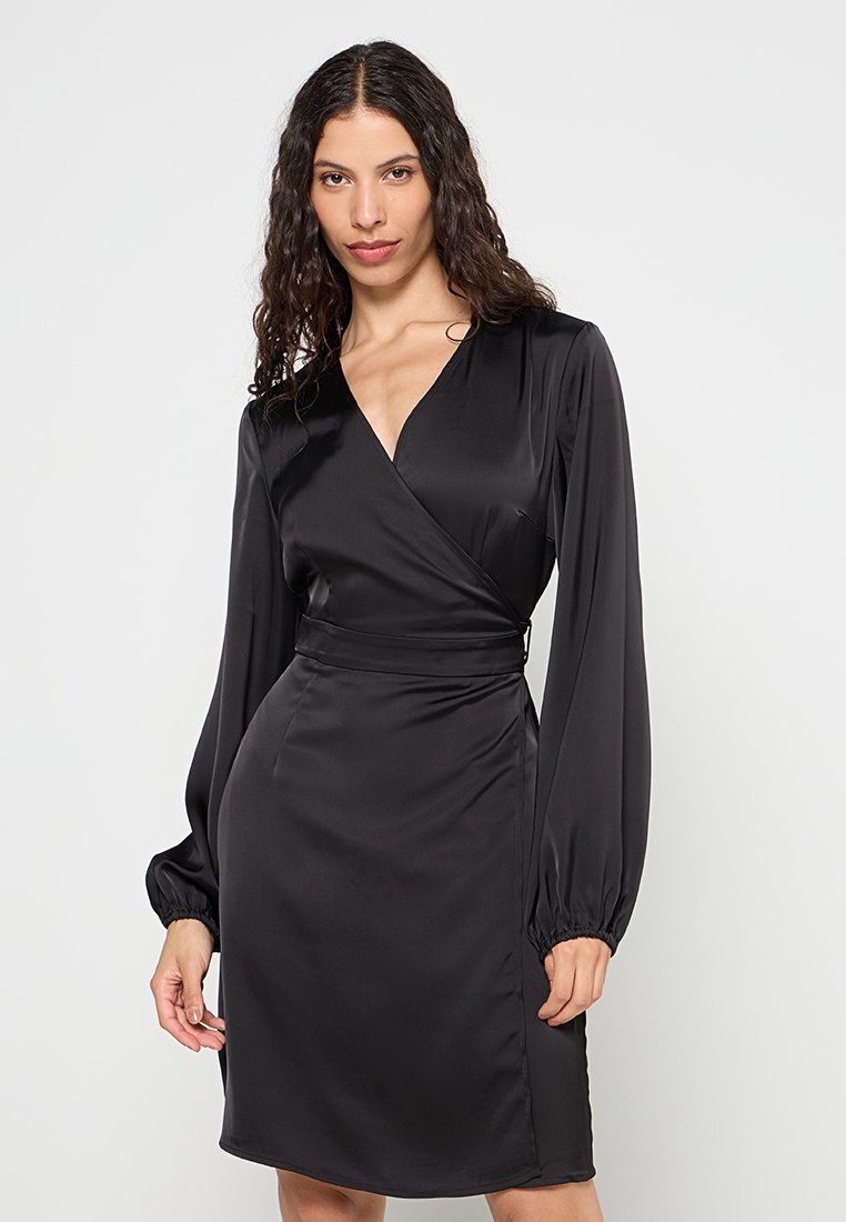 YAS Cocktailjurk zwart