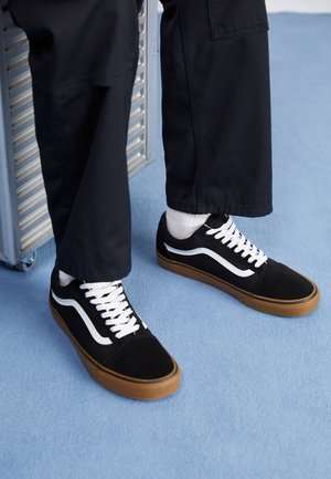 OLD SKOOL UNISEX - Baskets basses - black