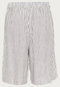 KAMILIA - Šorti - chalk fudge stripe
