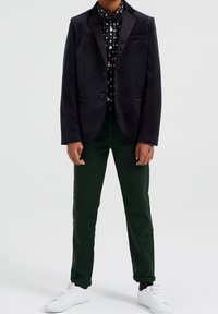 WE Fashion SLIM FIT - Kostymkavaj - black