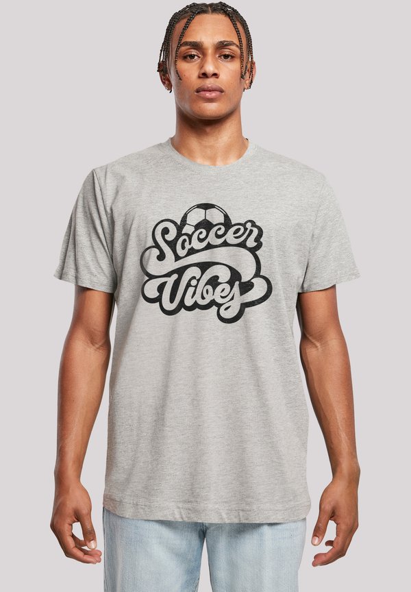 SOCCER VIBES TYPOGRAPHY GRAPHIC - T-Shirt print
