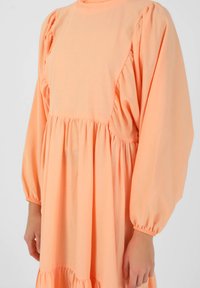 Modanisa REFKA - Maxikjoler - orange