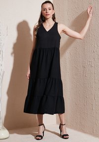 LELA REGULAR FIT - Dnevna haljina - black
