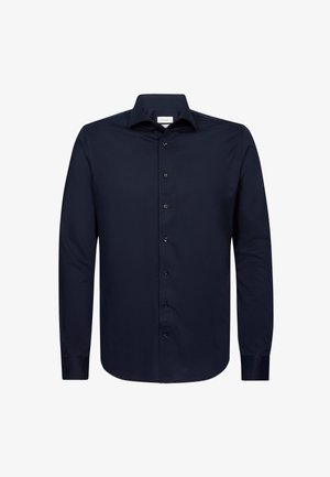 Camicia a maniche lunghe blu navy con colletto classico, caratterizzata da una texture liscia, sei bottoni e un orlo dritto.