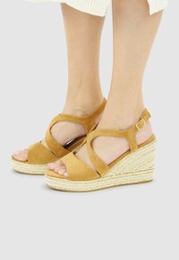 Findlay LYTA - Espadrilles - tierra camel