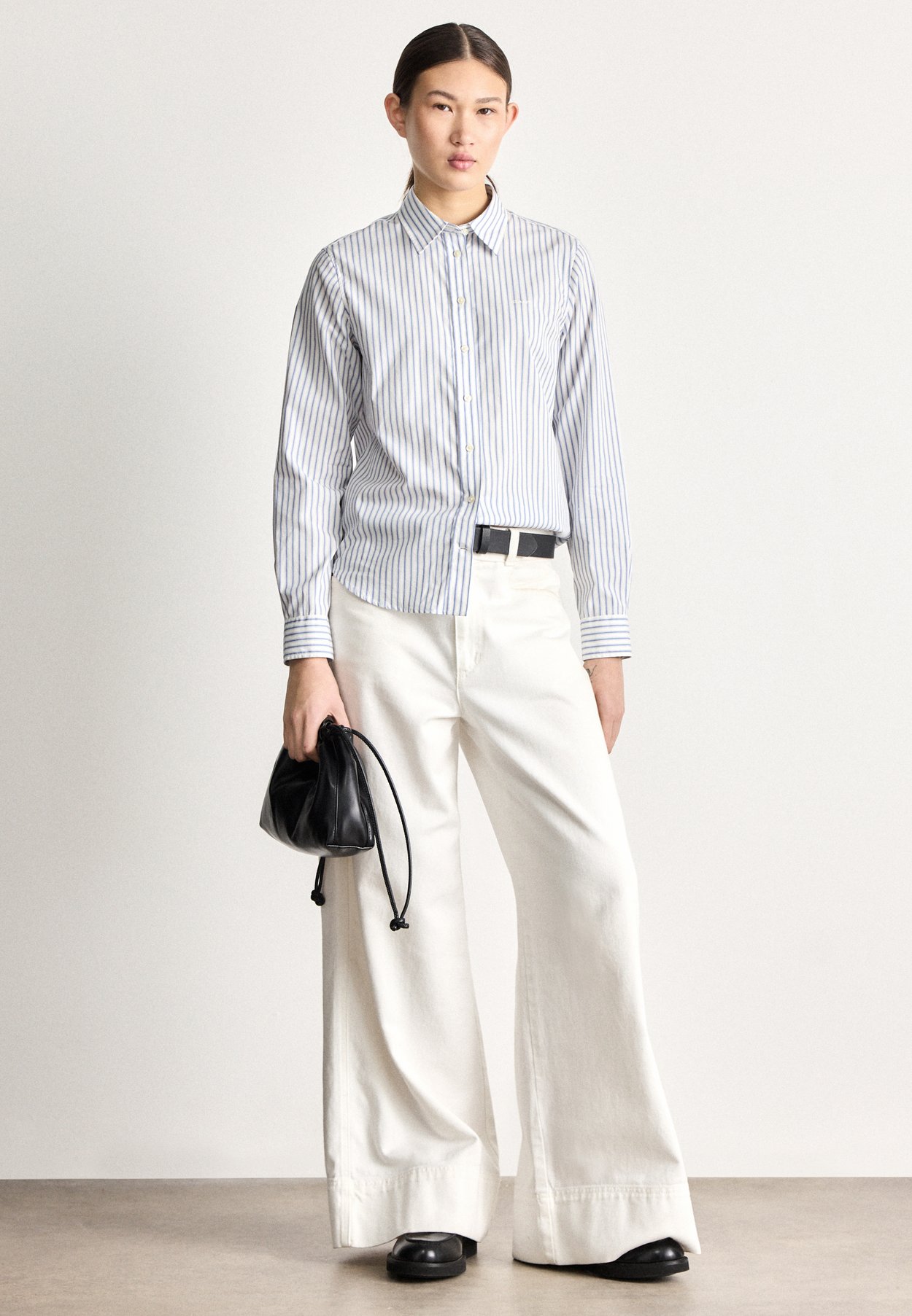 REG CLASSIC POPLIN STRIPED