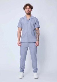 Non sélectionné, bleu