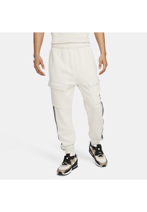 Nike Sportswear AIR  - Pantalones deportivos - light orewood brown iron grey