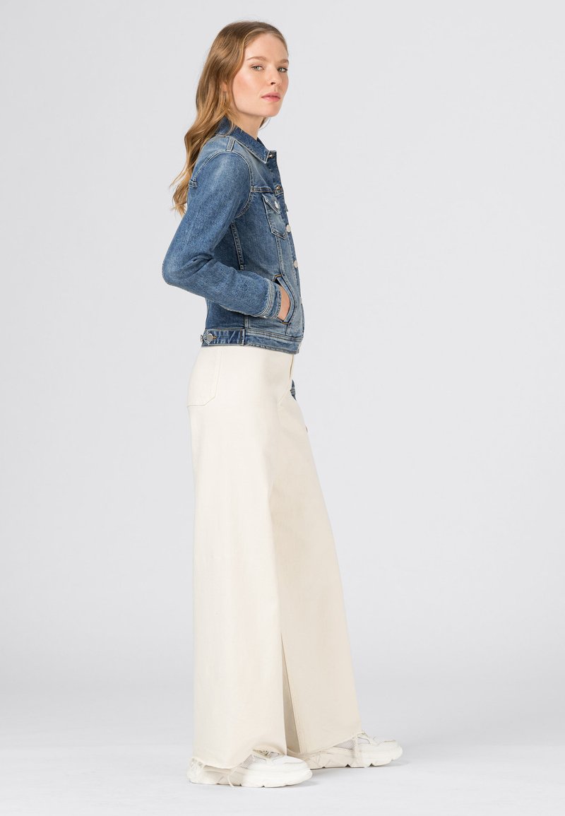 Damen Leichte Jacken | HALLHUBER SLIM FIT Jeansjacke vintage blue/blau - TB97071 Damen Leichte Jacken | HALLHUBER SLIM FIT Jeansjacke vintage blue/blau - TB97071