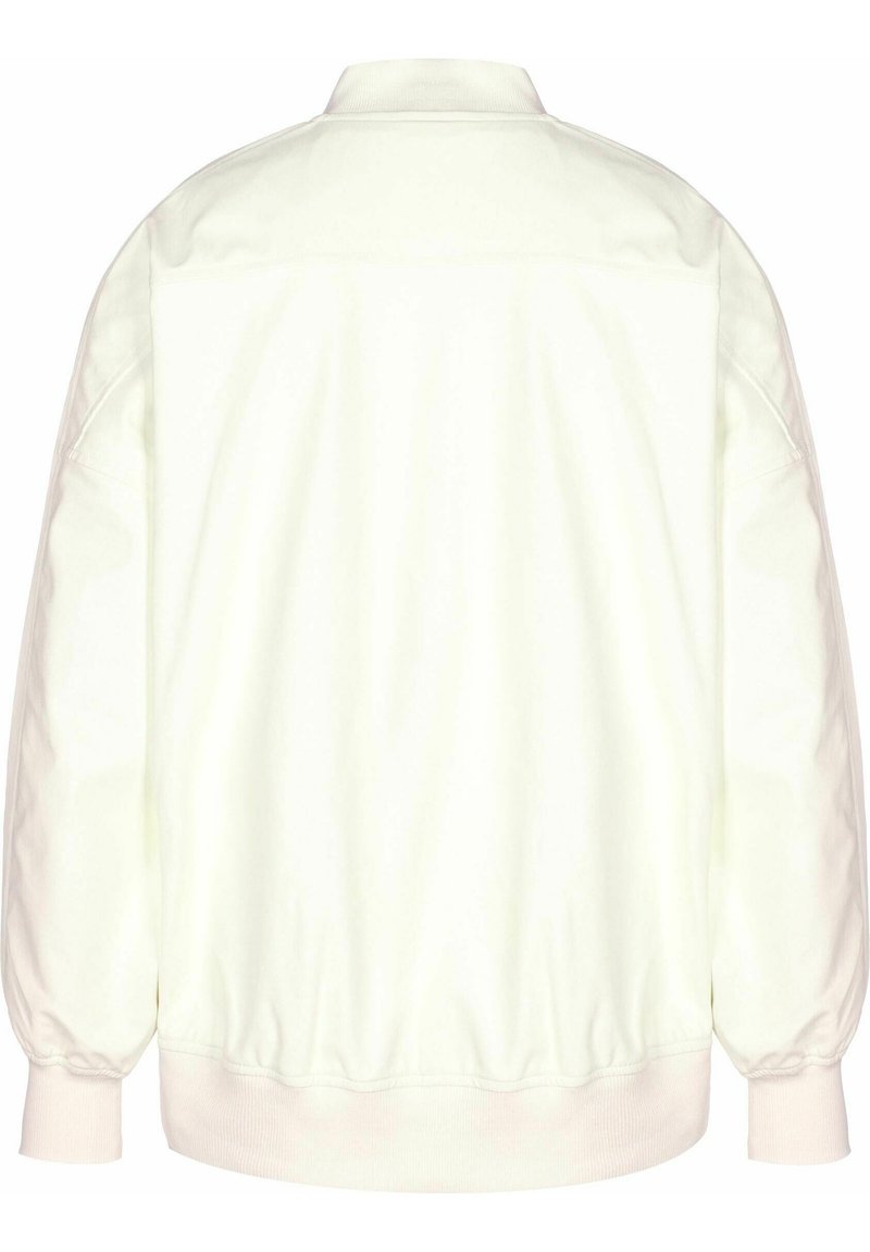 Puma Bunda z umělé kůže - pristine
