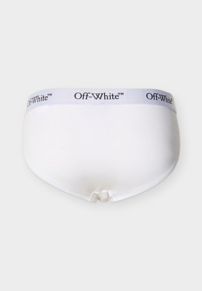 Sous-vêtement style slip blanc avec une ceinture blanche présentant le logo noir répété « Off-White™ ».
