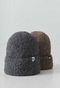OPUS Beanie - graphite glaze