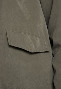 ONLY Chaqueta de entrenamiento - khaki