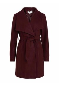 Abrigo de mezcla de lana burdeos con un diseño envolvente, grandes solapas, cintura ceñida con cinturón y bolsillos laterales. Textura suave con un corte contemporáneo.