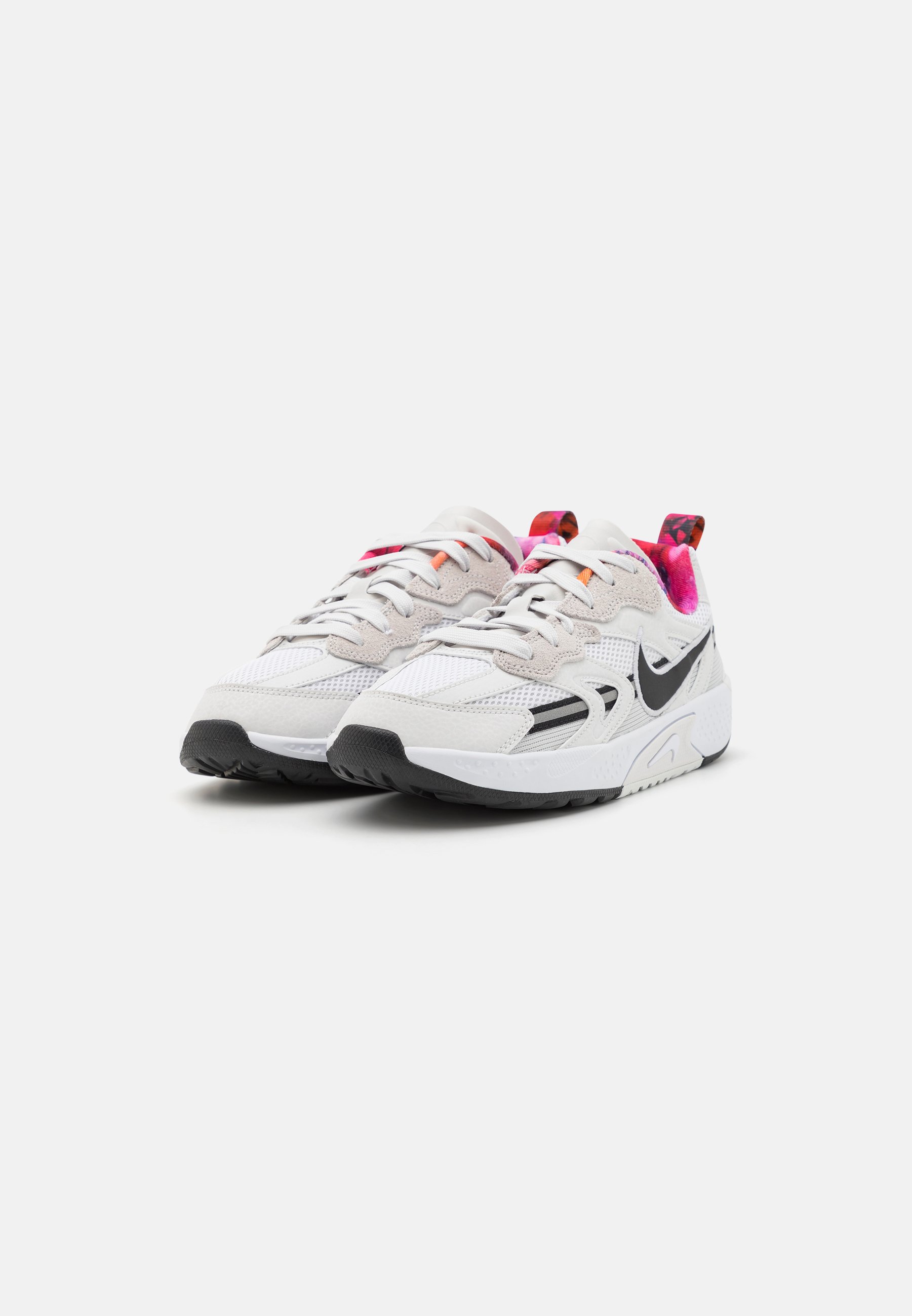 Nike Sportswear JAM TRAIN OLY - Baskets basses - white/black