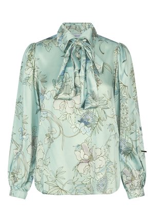 Bloemige blouse in licht aqua satijn, met een gestrikte kraag, puffmouwen en elastische manchetten. Versierd met pastelbloemenpatronen en bladeren.